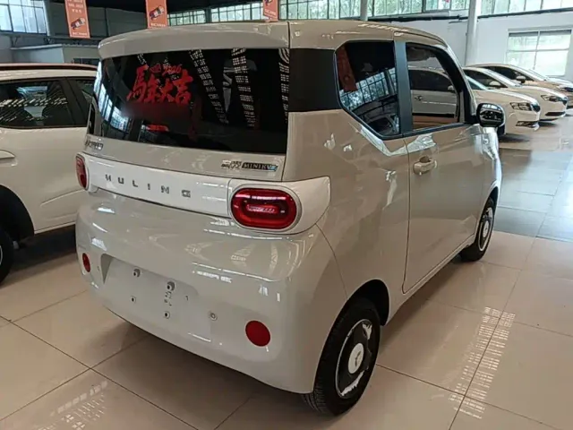 Wuling Hongguang Mini EV — Фото автомобиля 6