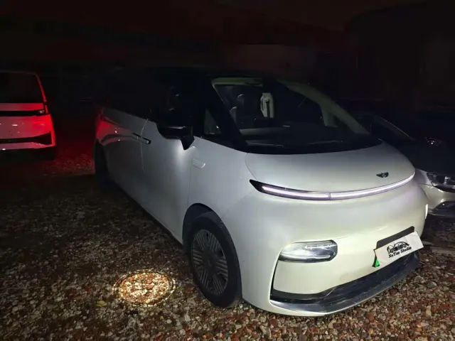 Geely Yizhen L380 — Фото автомобиля 2