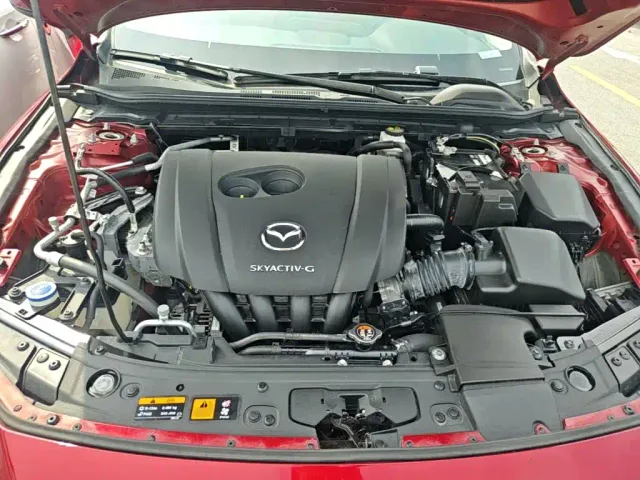 Mazda Axela — Фото автомобиля 19
