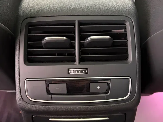 Audi A4L — Фото автомобиля 13