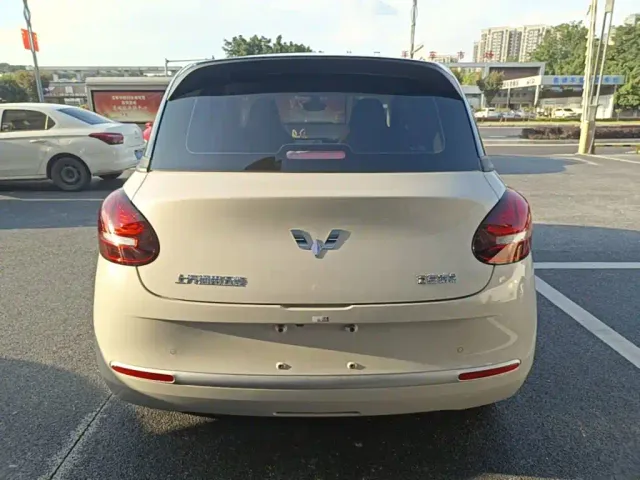 Wuling Bingo — Фото автомобиля 5