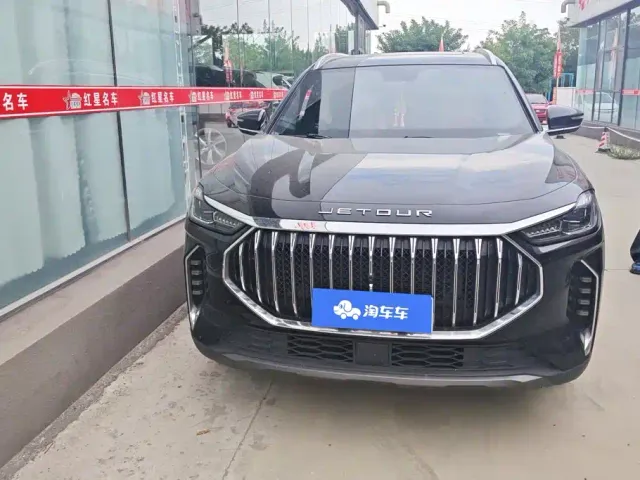 Jetour X70 Plus — Фото автомобиля 2