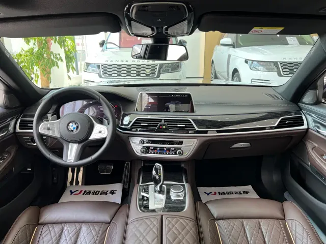 BMW 7 Series — Фото автомобиля 5