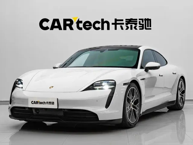 Фотография автомобиля — Porsche Taycan