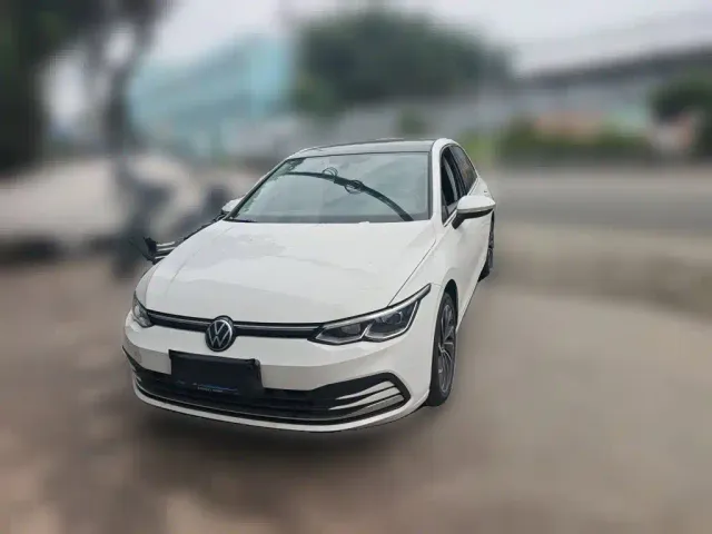 Volkswagen Golf — Фото автомобиля 2