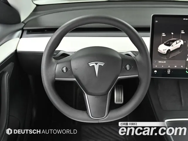 Tesla Model 3 — Фото автомобиля 13