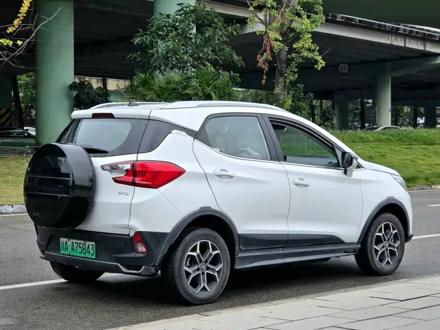 BYD Yuan Pro — Фото автомобиля 5