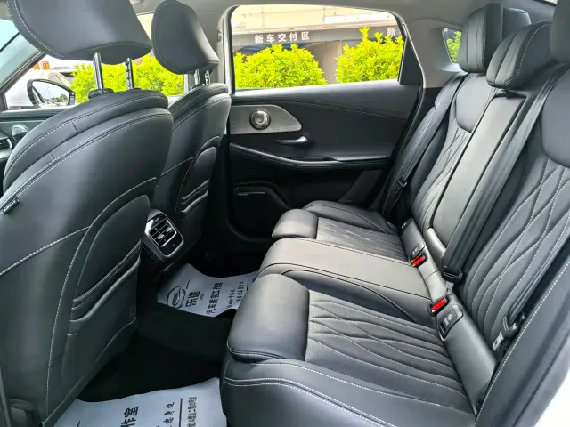 Chery Arrizo 8 — Фото автомобиля 7