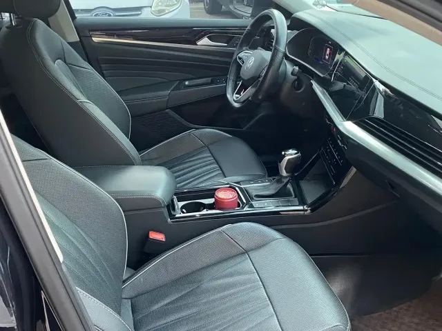 Volkswagen Passat — Фото автомобиля 6