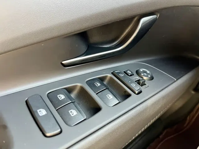 Hyundai Elantra — Фото автомобиля 21