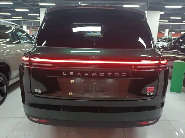 Leapmotor C16 — Фото автомобиля 5