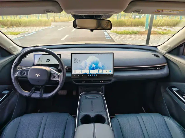 Arcfox T1 — Фото автомобиля 13