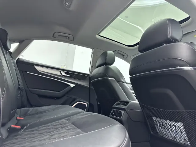 Audi A7L — Фото автомобиля 15