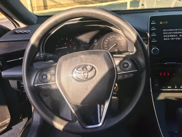 Toyota Avalon — Фото автомобиля 15