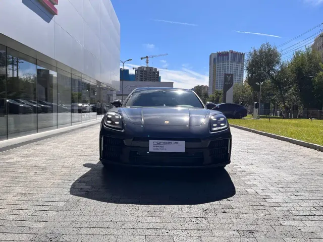 Porsche Panamera — Фото автомобиля 2