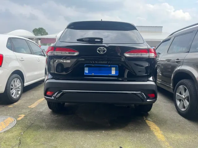 Toyota Frontlander — Фото автомобиля 8