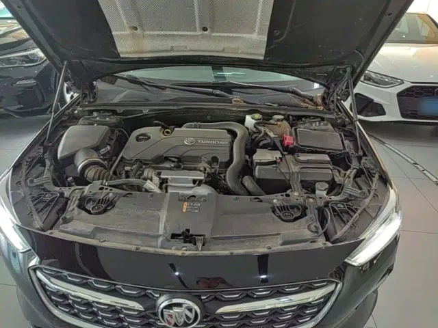 Buick Regal — Фото автомобиля 19