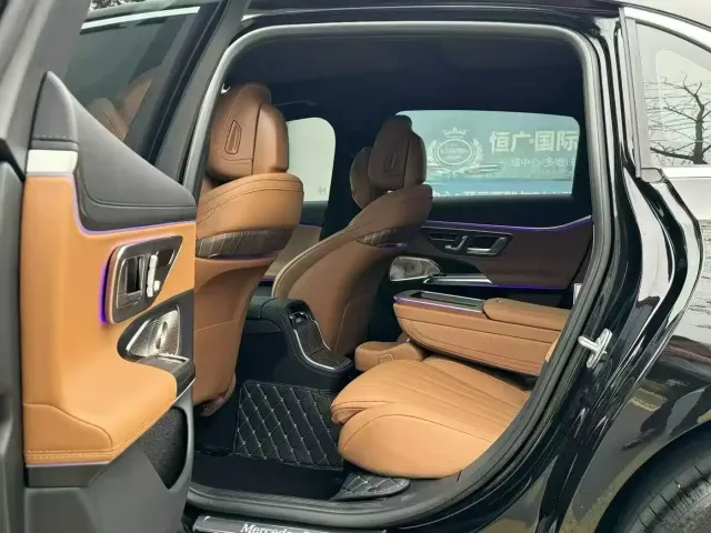 Mercedes-Benz E-Class — Фото автомобиля 6
