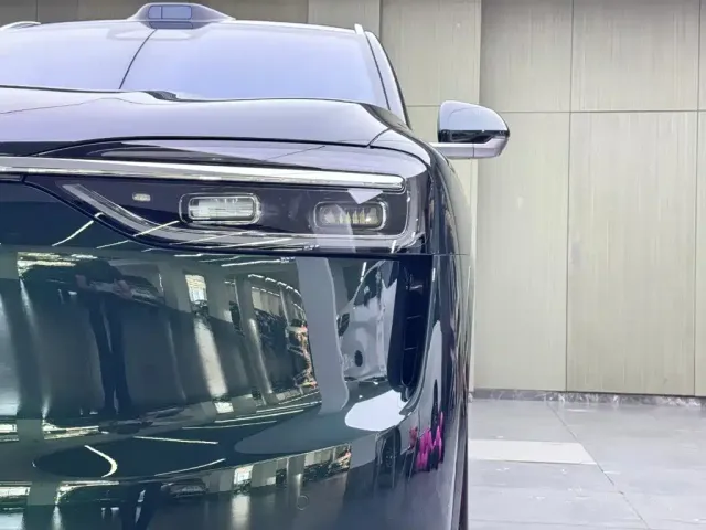 AITO Wenjie AITO M7 2026 Extended Range Ultra AWD 5-Seater — Фото автомобиля 7