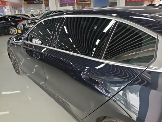 BMW 5 Series — Фото автомобиля 22