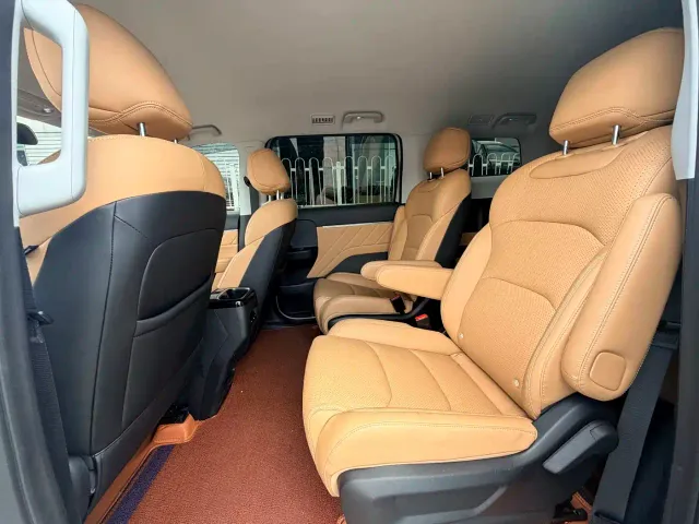 Wuling Starlight 730 — Фото автомобиля 9