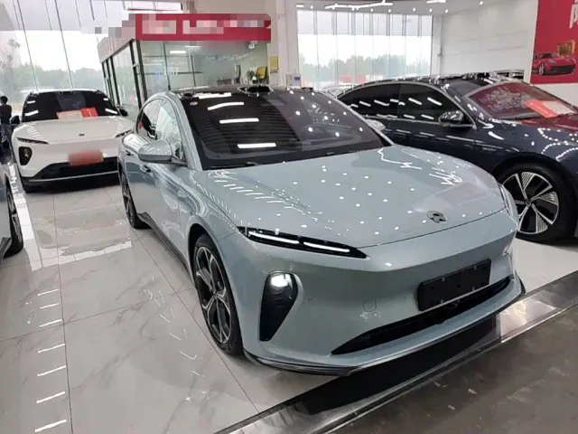 Nio ET5 — Фото автомобиля 3