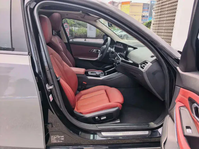 BMW i3 — Фото автомобиля 15