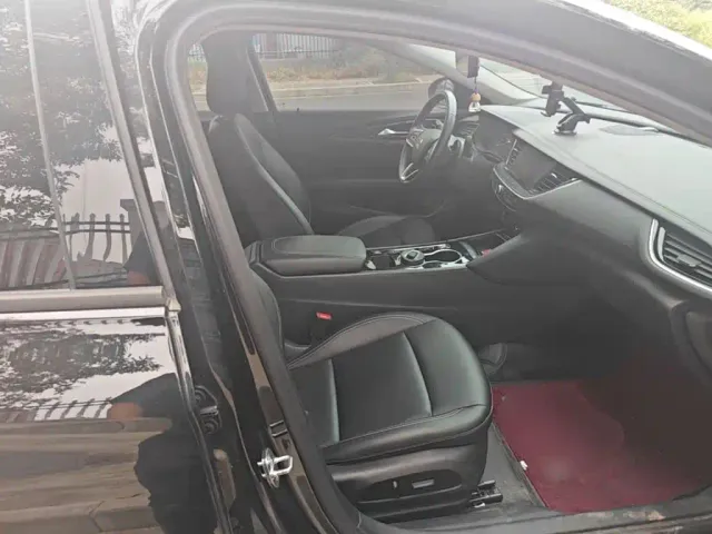 Buick Regal — Фото автомобиля 24