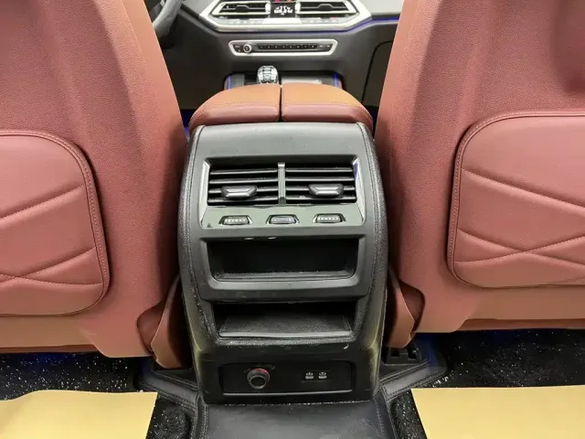 BMW BMW X5 2022 Facelift xDrive 30Li Premium M Sport Package — Фото автомобиля 20