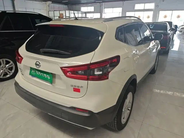 Nissan Qashqai — Фото автомобиля 6
