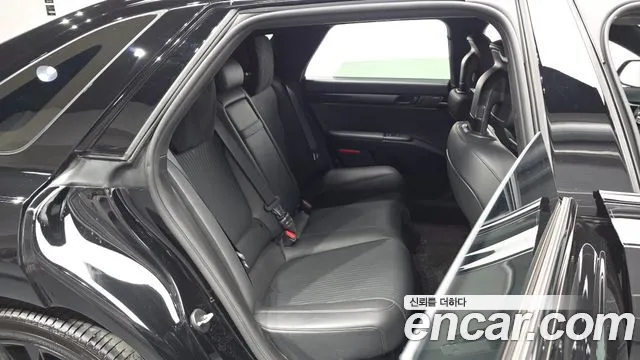 Hyundai Grandeur GN7 — Фото автомобиля 11
