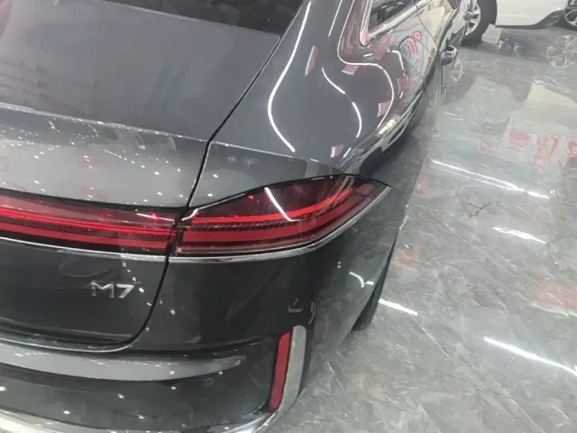 Roewe M7 DMH — Фото автомобиля 7