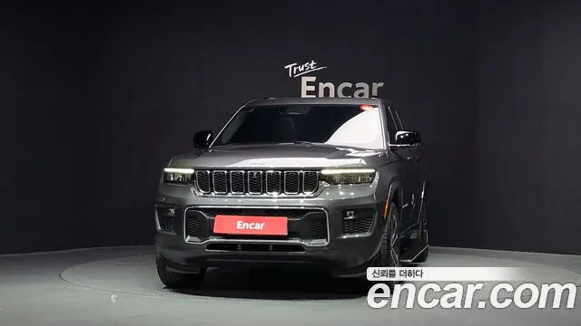 Jeep Cherokee — Фото автомобиля 3