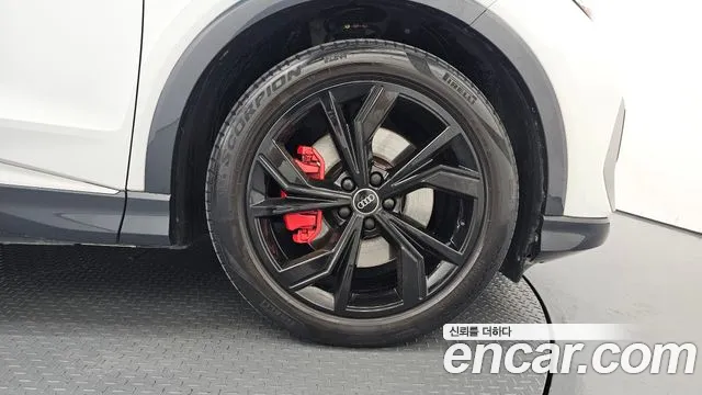 Audi Q4 e-tron — Фото автомобиля 21