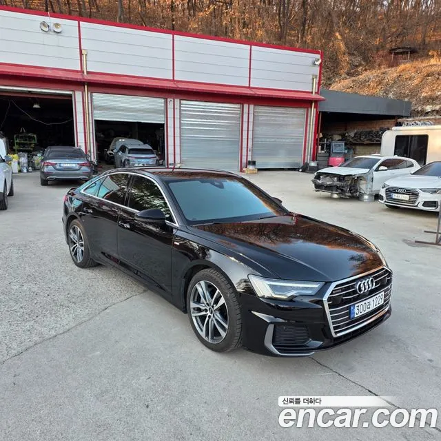 Audi A6 C8 — Фото автомобиля 9