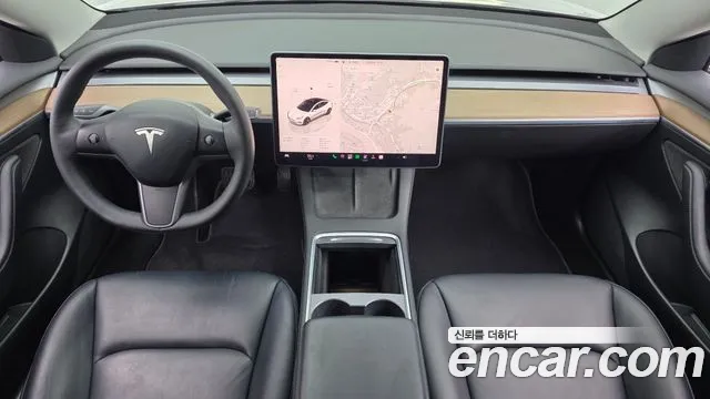 Tesla Model 3 — Фото автомобиля 7