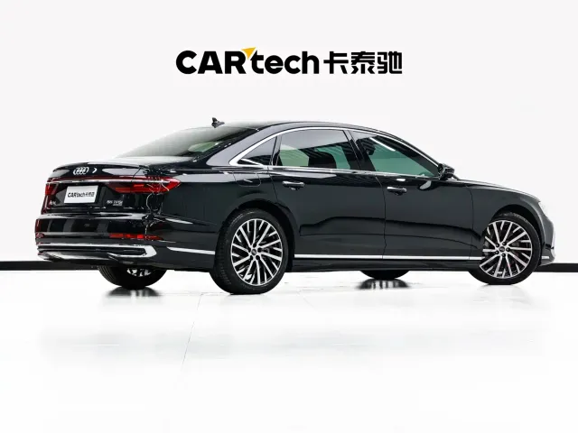Audi A8 — Фото автомобиля 4