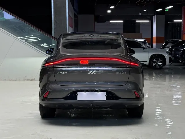 IM Motors LS6 — Фото автомобиля 6