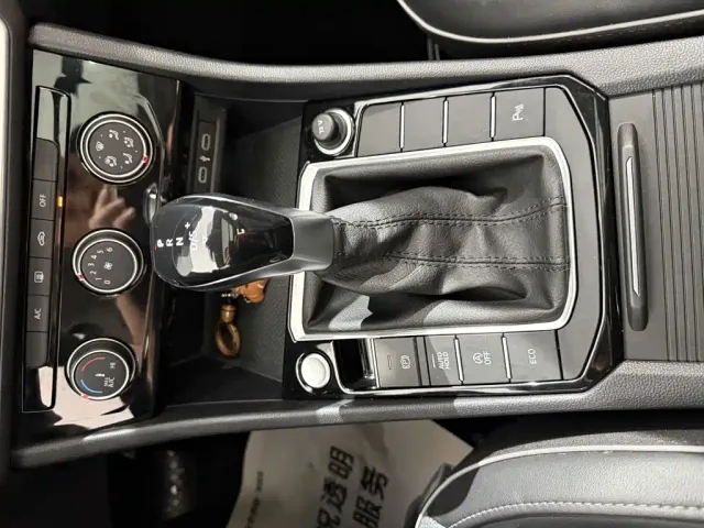 Volkswagen Sagitar — Фото автомобиля 20