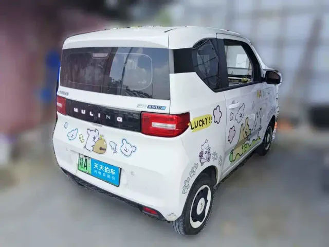 Wuling Hongguang Mini EV — Фото автомобиля 5