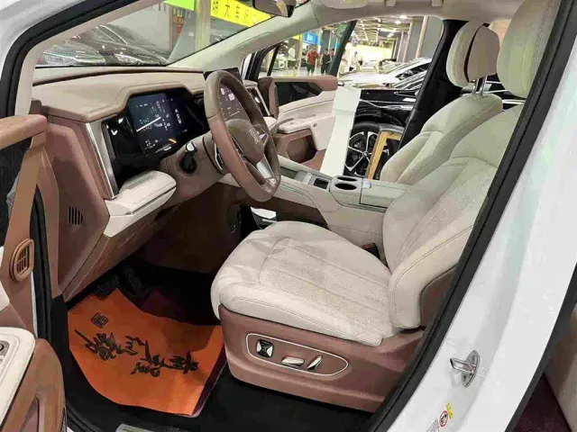 BYD Xia — Фото автомобиля 3