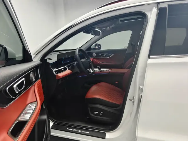 Chery Tiggo 7 PLUS — Фото автомобиля 16