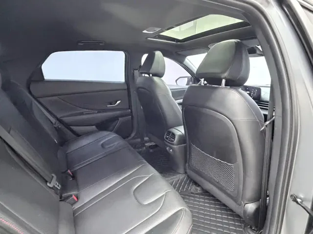 Hyundai Elantra — Фото автомобиля 19