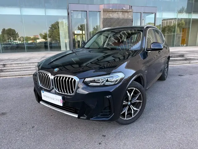 Фотография автомобиля — BMW X3