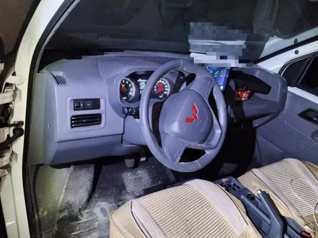 Wuling Yangguang — Фото автомобиля 5
