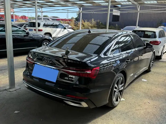 Audi A6L — Фото автомобиля 6