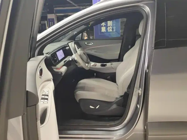 BYD Sealion 06 — Фото автомобиля 9