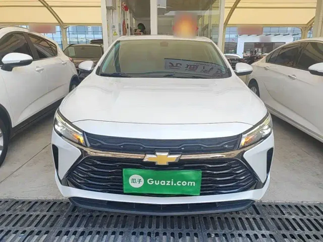 Chevrolet Monza — Фото автомобиля 2