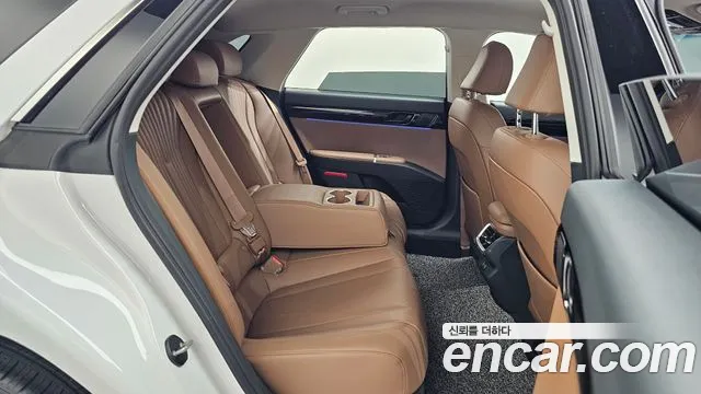 Hyundai Grandeur GN7 — Фото автомобиля 18