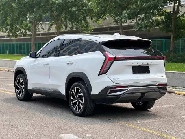 Geely Boyue L — Фото автомобиля 6